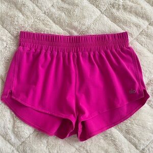 ALO Yoga Women's Pink dolphine Shorts size S like a new